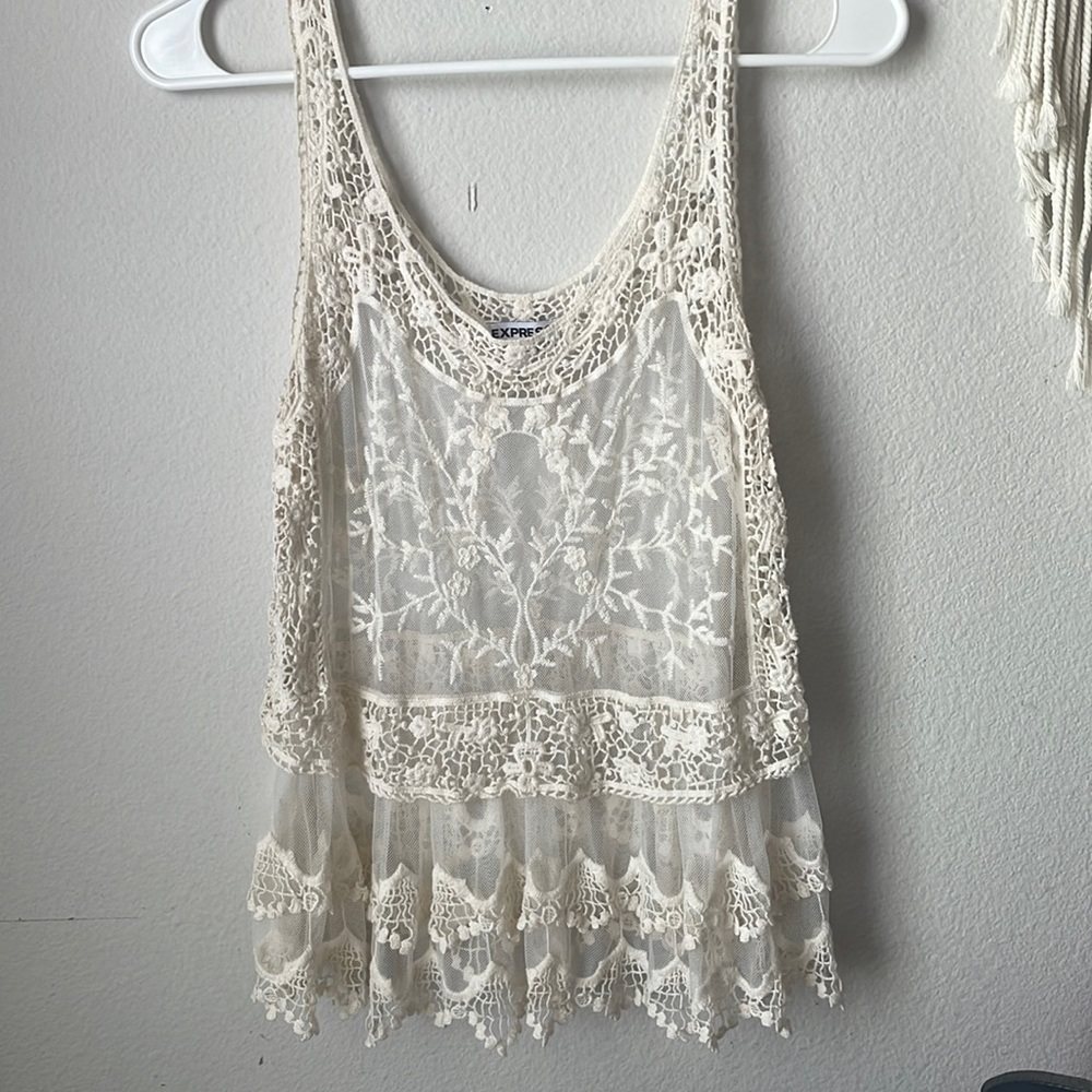 EXPRESS crop top